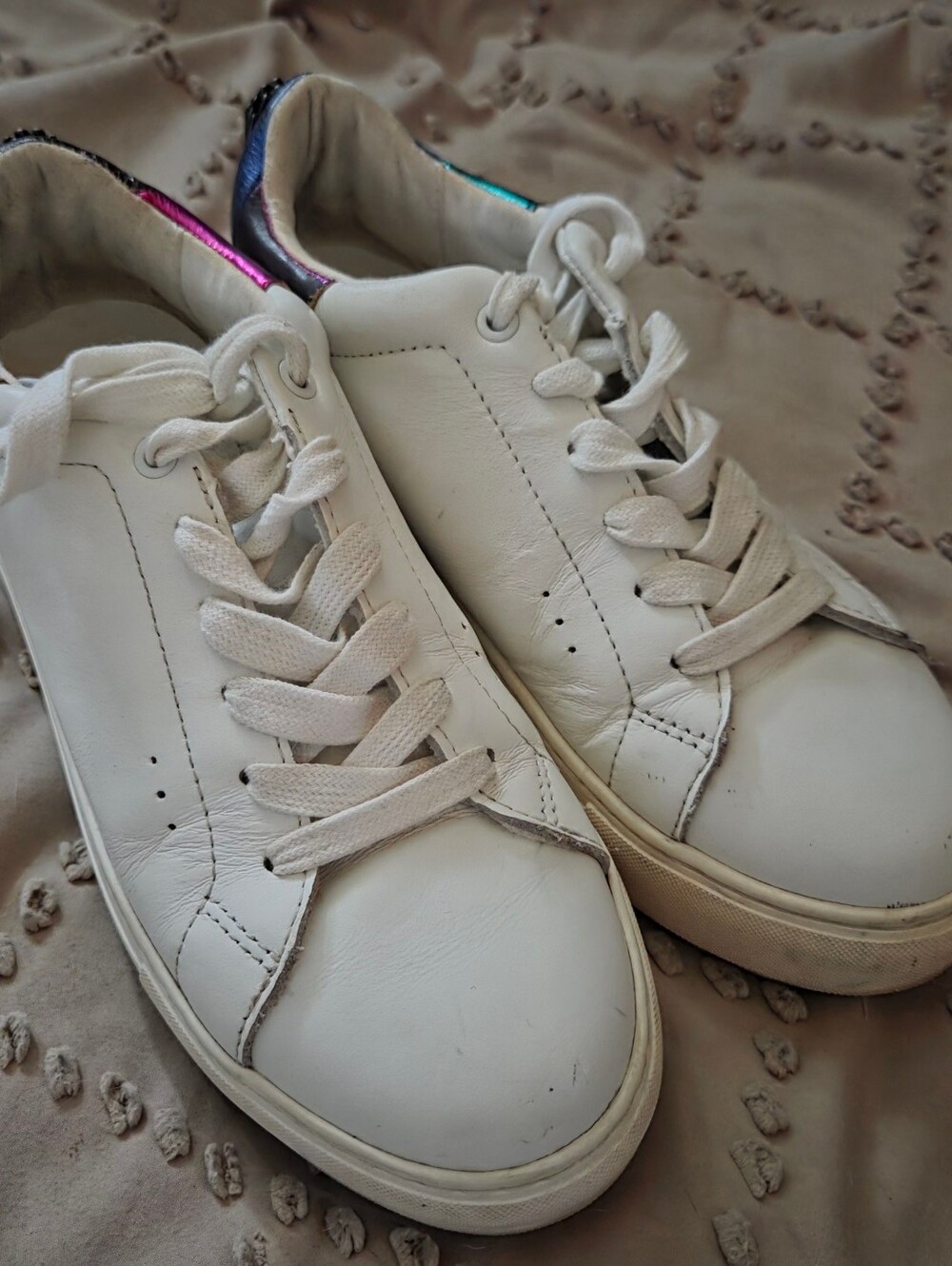 Kurt Geiger White Leather Low-Top Sneakers with Iridescent Heel Tabs